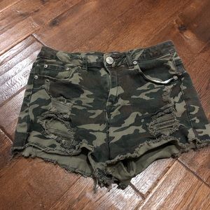 Rue 21 High Waisted Ripped Camo Shorts size 9